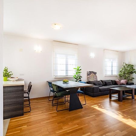 Apartman Eta Zára Kültér fotó